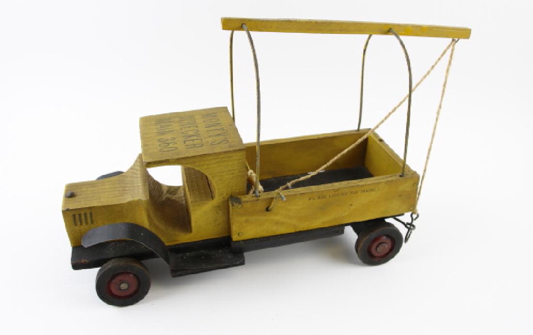 Monty's Wrecker Main 360 Truck: 1935 Monty's Wrecker Main 360 Truck (English) Est weight: 3 lbs, 15" x 6" x 5"