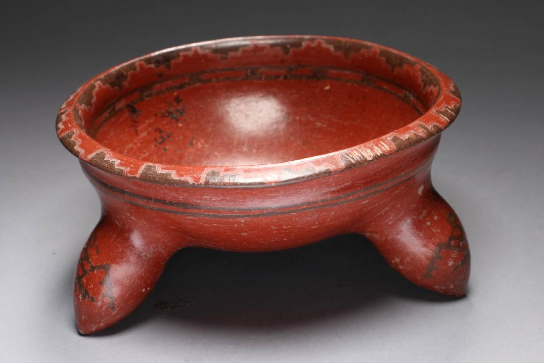 Pre-Columbian Chupicuraro Tripod Bowl (1 of 5)