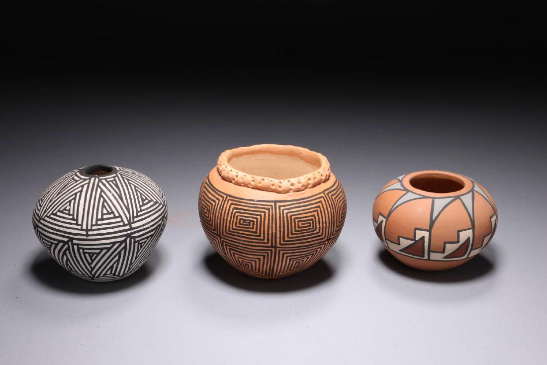 Native American Pottery - Lot of 3 (1 of 7)
