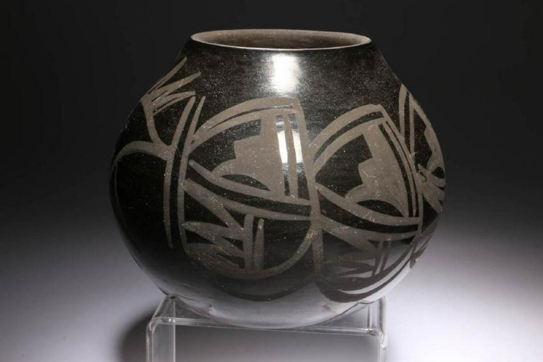 Native American Black ware Pottery (1 of 6)
