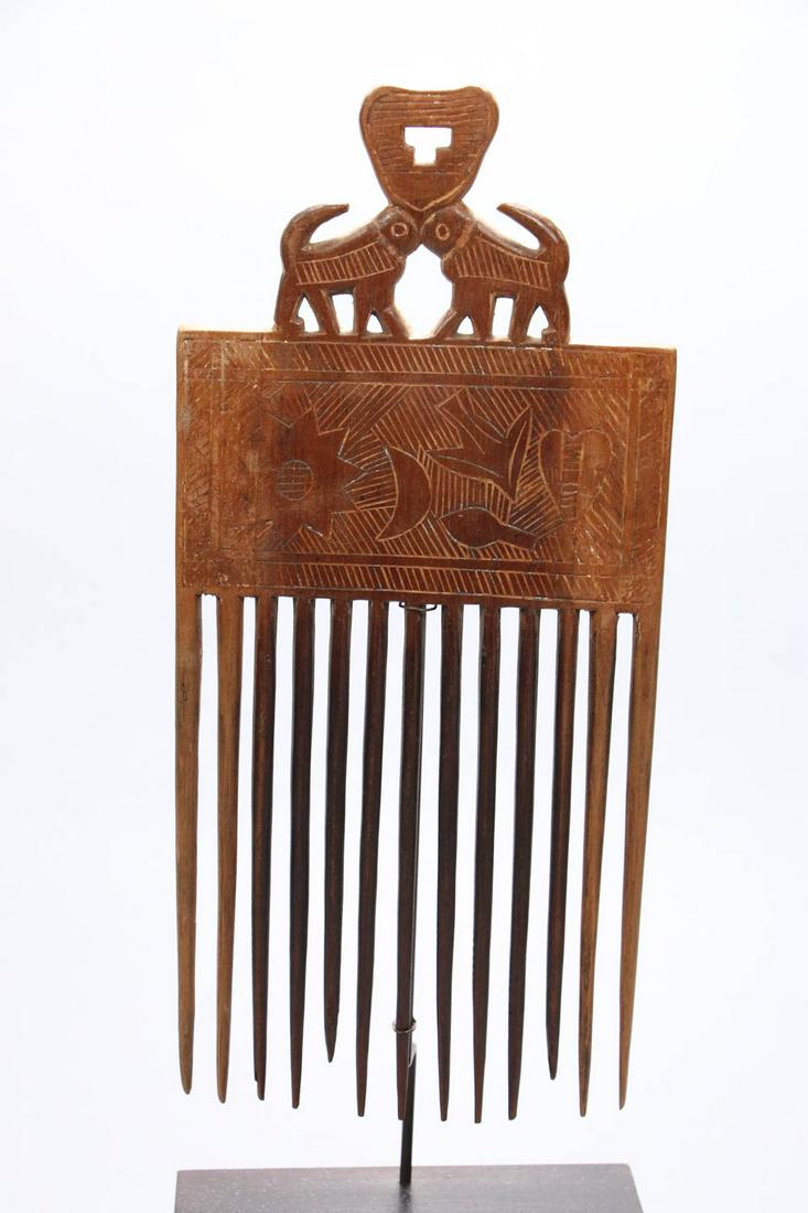 African Art Comb (1 of 8)