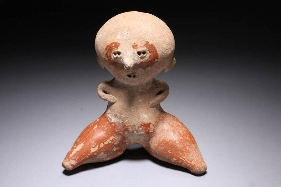 Pre-Columbian Chinesco Seated Figure (1 of 4)