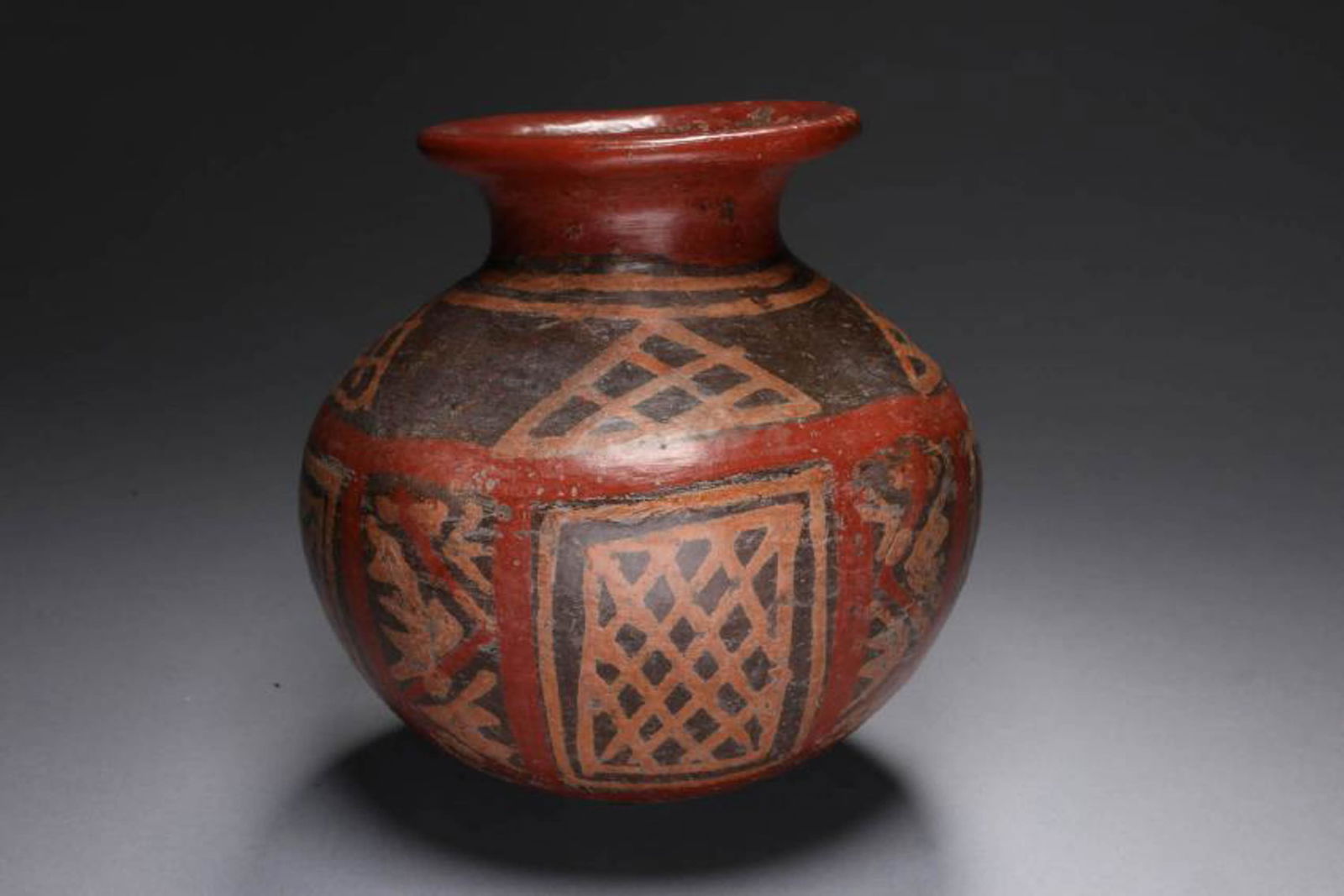 Pre-Columbian Chupicuaro Small Decorated Olla (1 of 4)