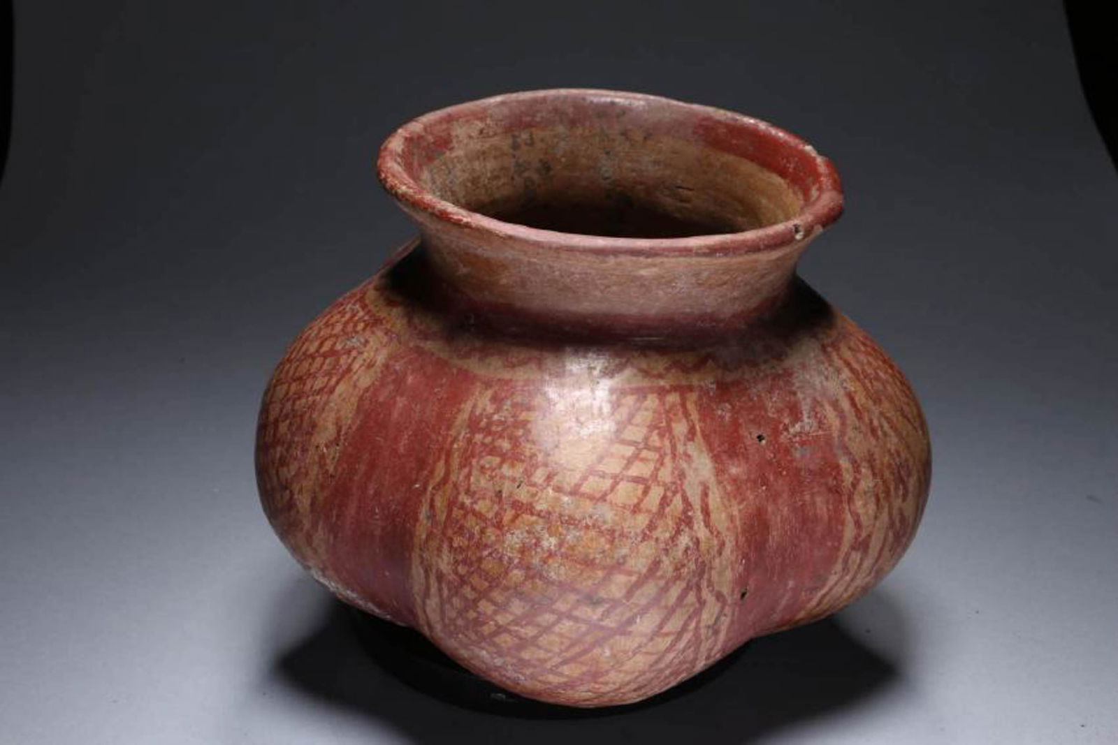 Pre-Columbian Chupicuaro Lobed Bowl (1 of 5)