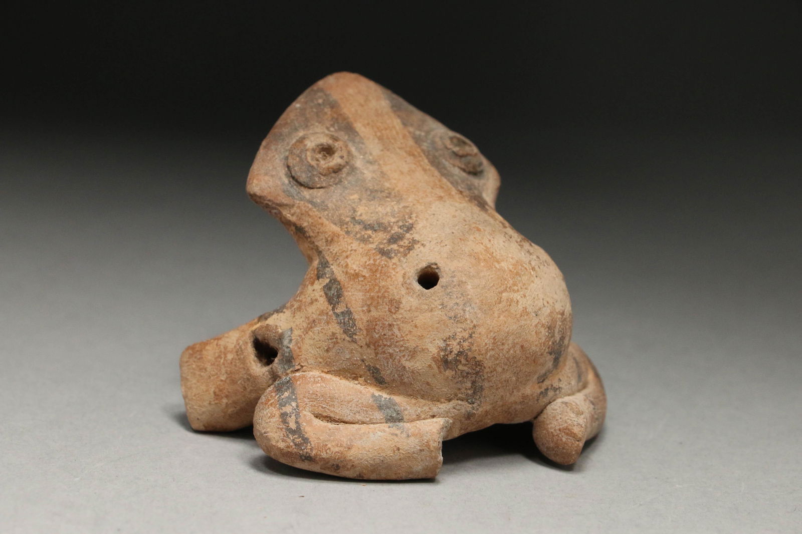 Pre-Columbian Terracotta Frog. (1 of 6)
