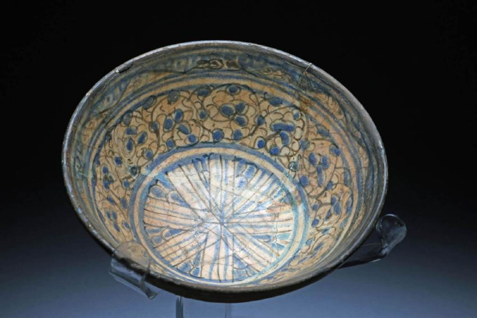 Ancient Persian ceramic  Bowl (1 of 5)