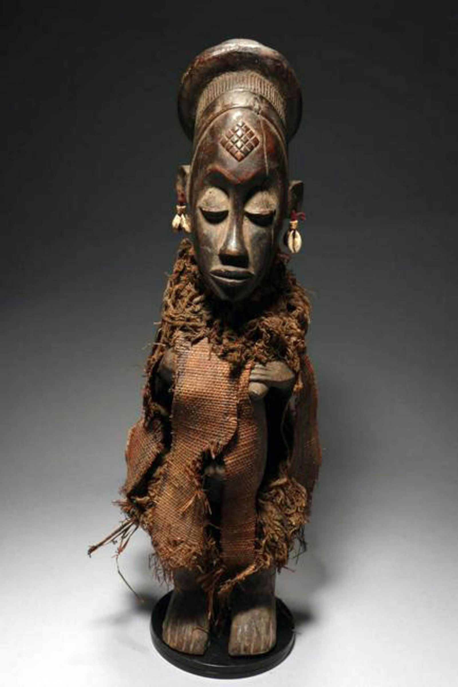 African Art Chokwe Statue (1 of 4)
