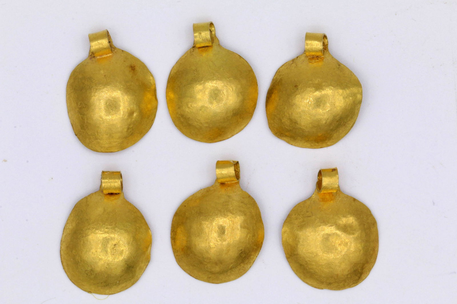 ANCIENT ROMAN GOLD  PENDANT (1 of 2)