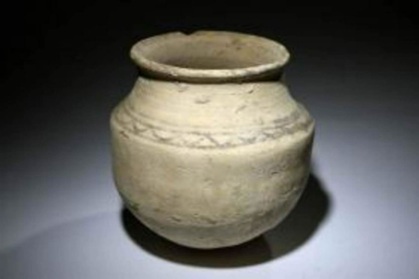 Ancient Persian Bowl Tepe Giyan (1 of 4)