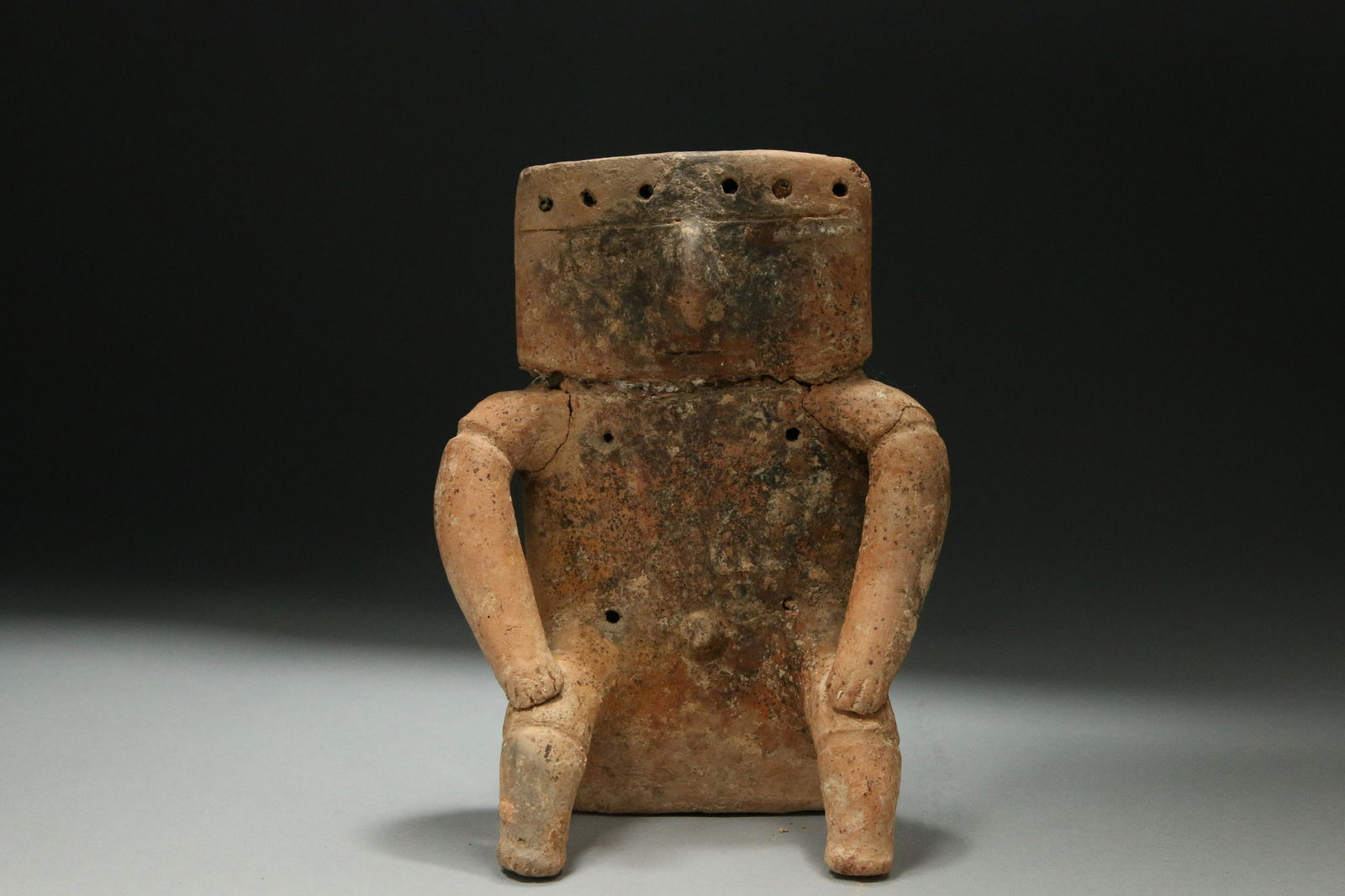 Pre-Columbian Terracotta Figure, Quimbaya Culture, Columbia (1 of 5)