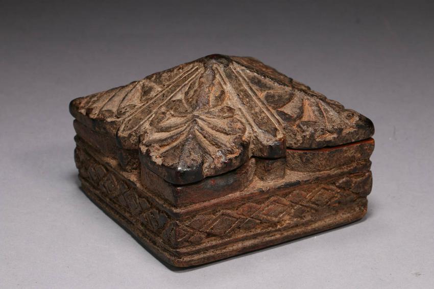 Bindi Box, Nepal: A five compartment Bindi box, with ornate swing lid. 4-1/4 x 4-1/4 ", export seal.