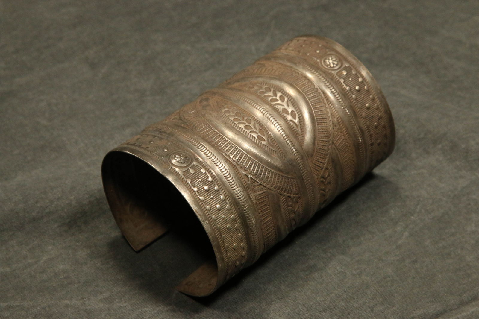 Vintage Elongated Cuff Bracelet - Libya (1 of 4)