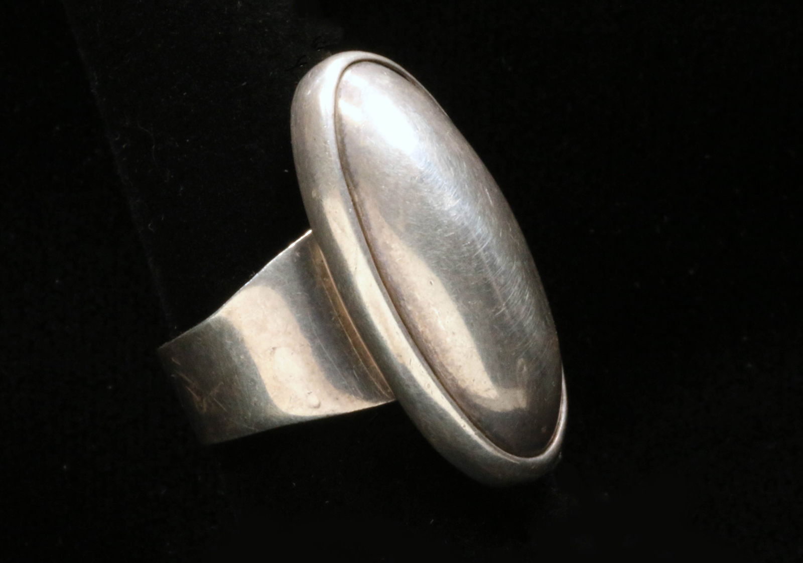 Vintage Mexican Sterling Oval Ring (1 of 6)