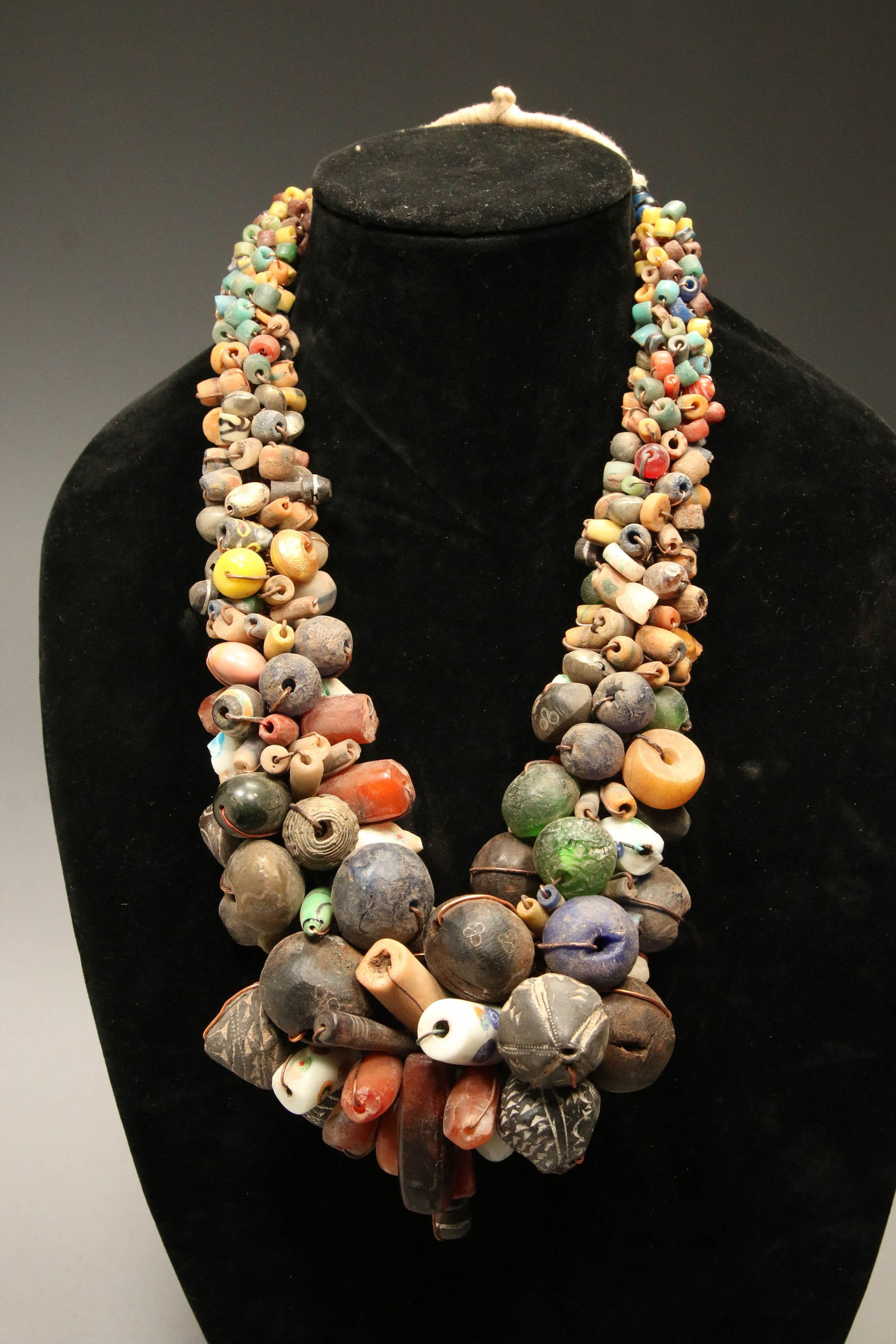 African Art Beaded Necklace (1 of 8)