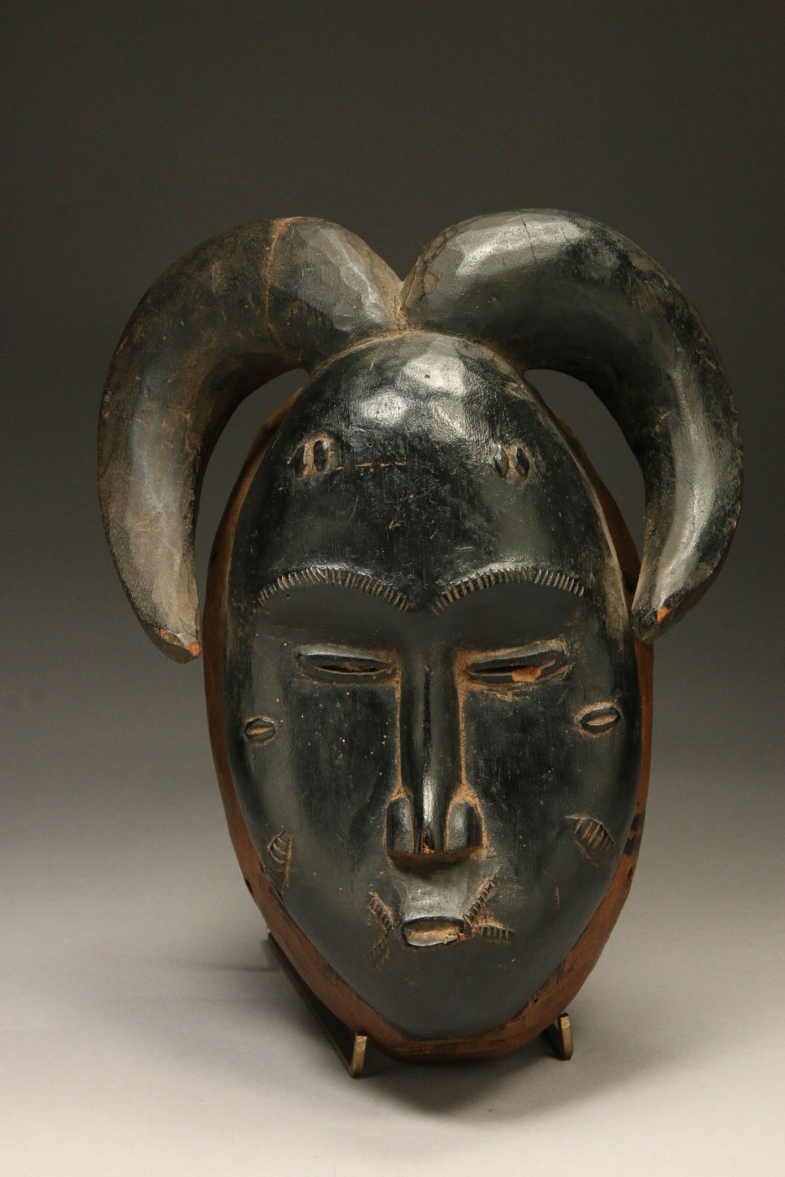African Art - Yaure Mask (1 of 7)