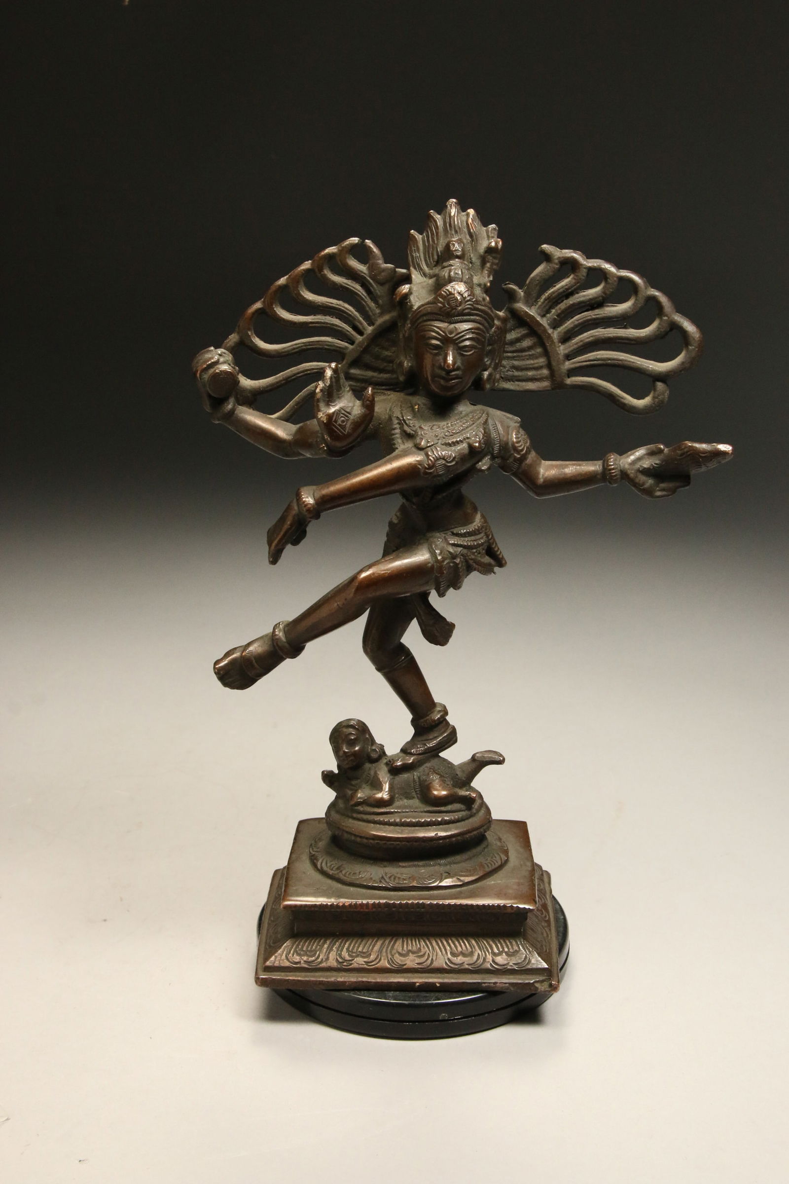 Bronze Shiva Nataraja Statue (1 of 7)