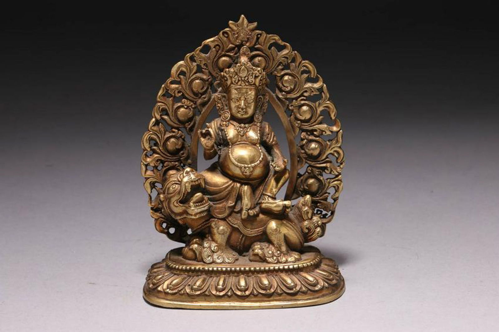 Buddha Statue (1 of 4)