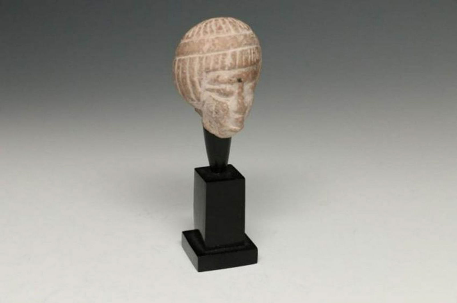 ANCIENT EGYPTIAN STONE HEAD MINIATURE (1 of 4)