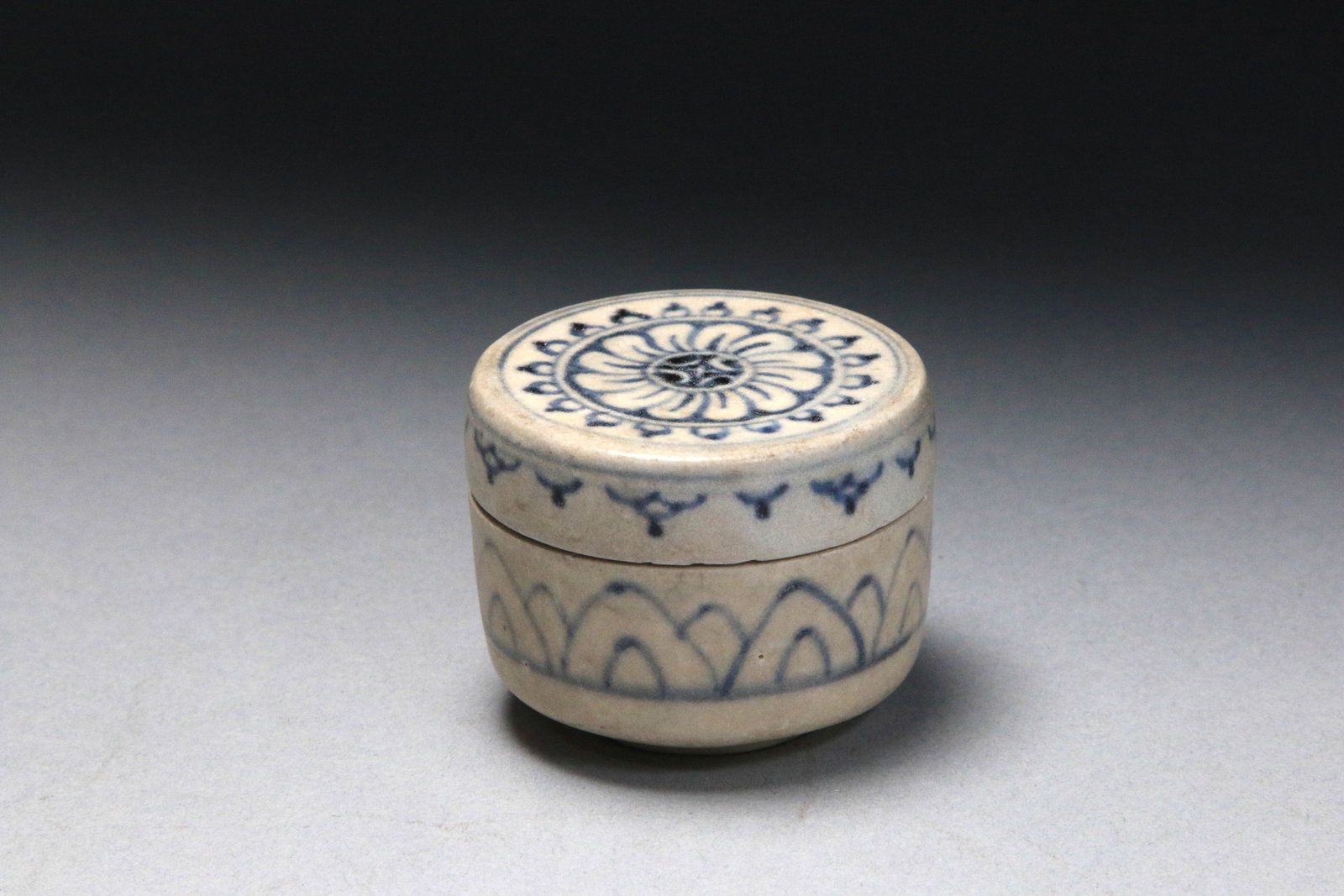 Vietnam Annamese Miniature Covered Box (1 of 5)