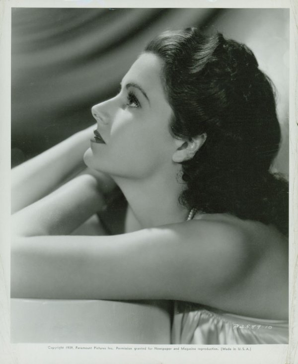 MARGARET LOCKWOOD STILLS MARGARET LOCKWOOD - 2