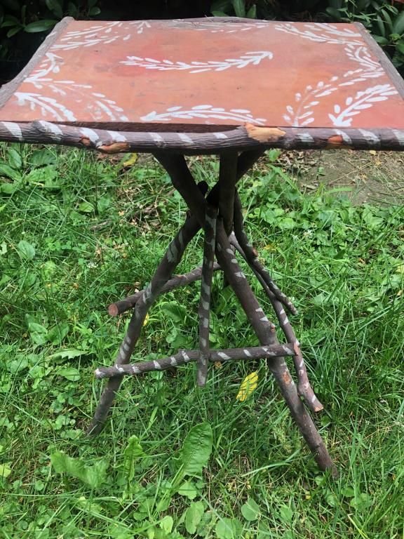 Adirondack Twig Tri-Legged Accent Table (1 of 6)