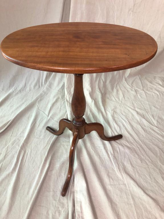 Tripod Leg Oval Top Accent Table (1 of 11)