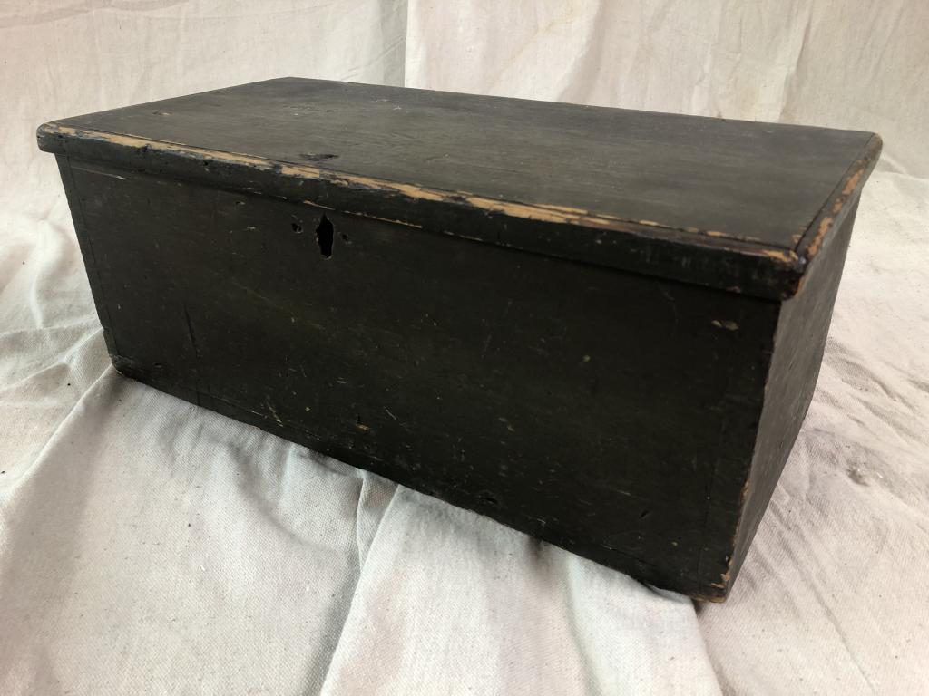 Primitive Early Painted Pine Box w 3 Compartments (1 of 7)