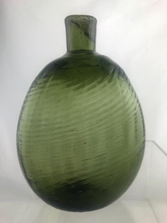 Wonderful Early Pitkin Pint Flask Swirled Right (1 of 14)