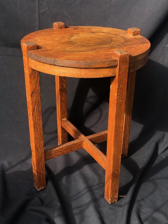 Arts & Crafts Mission Oak Taboret Accent Table: Arts & Crafts Mission Oak Taboret Accent End Table. Measures: 16" Diameter x 21" height.