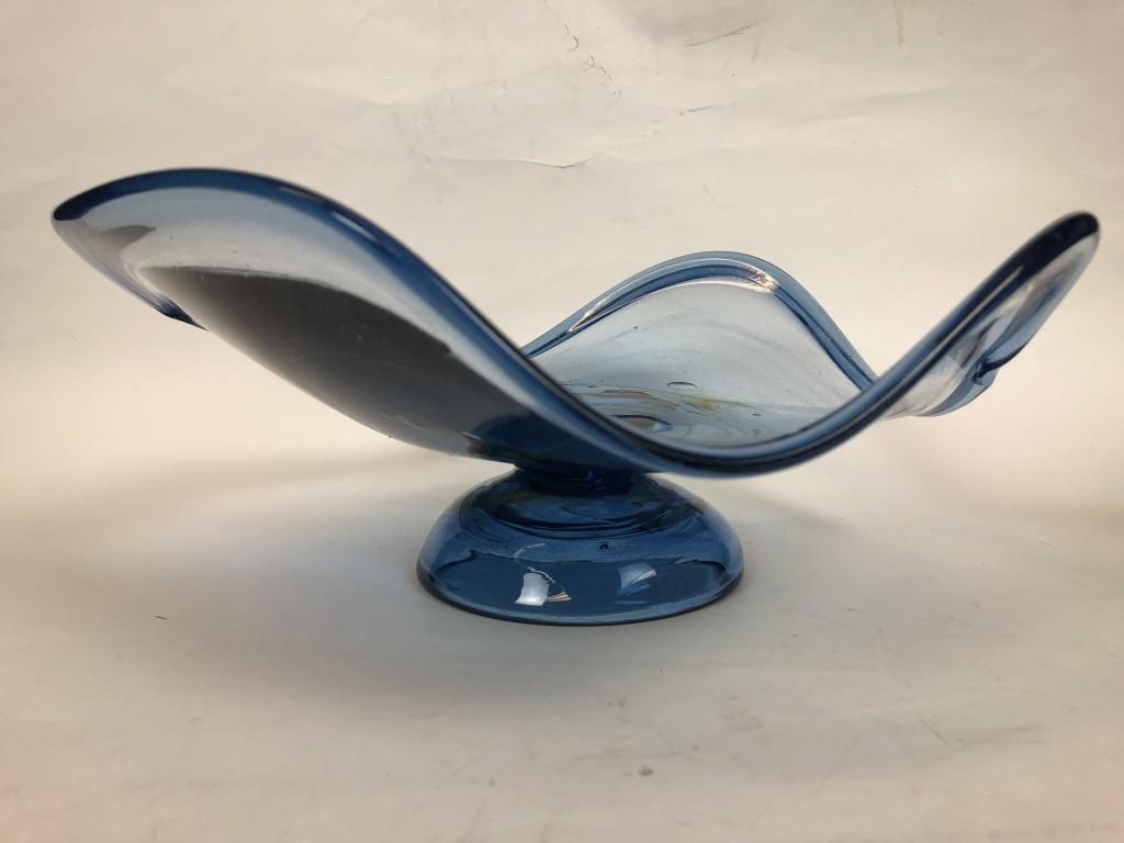 Signed Peter Bramhall '72 Handblown Art Glass Dish: Beautiful blue art glass dish with swirls of amber color hand blown by artist Peter Bramhall (American, born 1942). Pontil mark and signature on base, reads "Bramhall Turner 6/4/72". No chips, cracks,