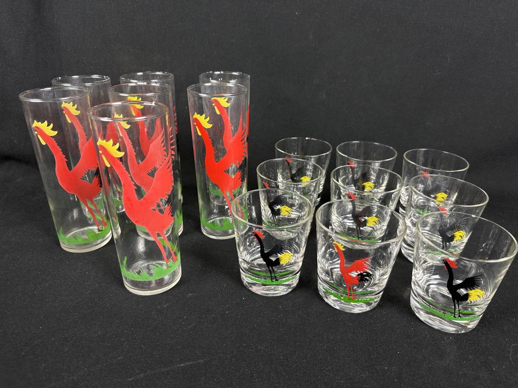 16 Vintage MCM Federal Crowing Rooster Glasses: Fabulous Vintage Mid Century Modern 2 Sized Sets of Federal Crowing Rooster glasses, seven 6-1/2" tall high-ball glasses & nine 3" tall low-ball / rocks / old fashioned glasses. Definitely fun and ret