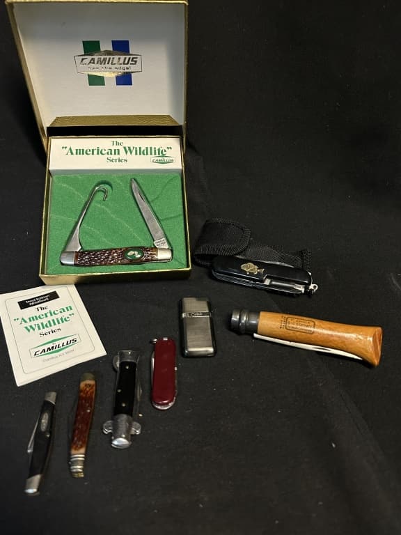 Lot of 8 Folding Knives & Lighter (1 of 10)