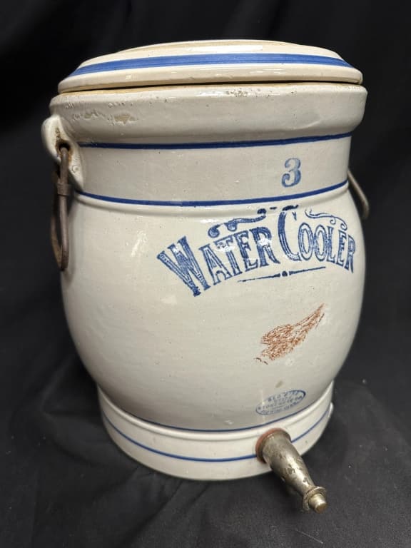 Red Wing Stoneware 3 Gallon Water Cooler w Lid (1 of 10)