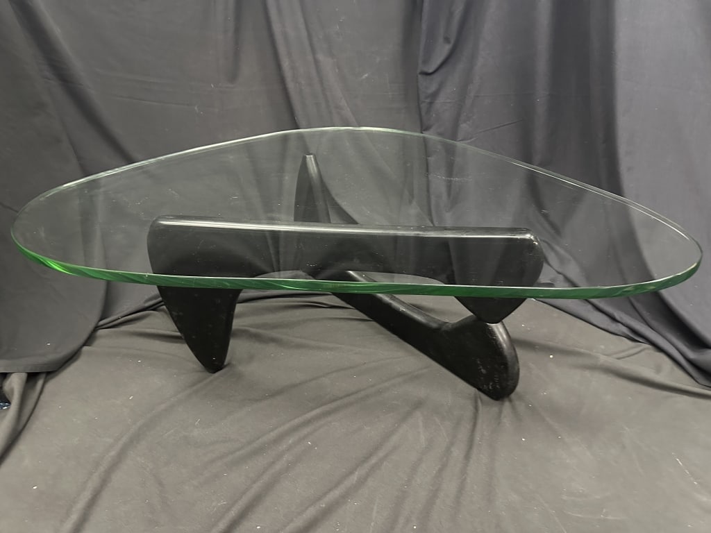 MCM Noguchi Kidney Shaped Triangle Coffee Table (1 of 20)
