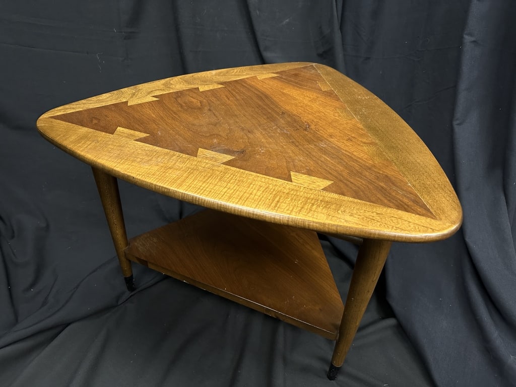 Mid-Century Modern Guitar Pick Side End Table (1 of 11)