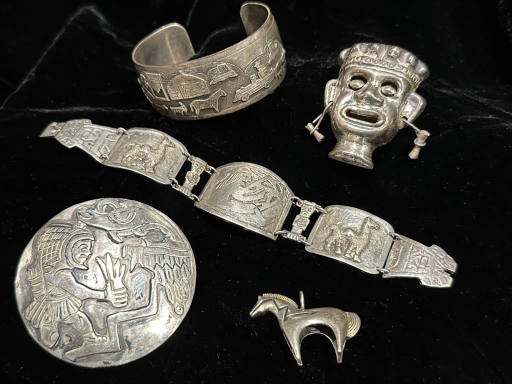 Vintage Sterling Silver Navajo Animal Jewelry Lot (1 of 12)