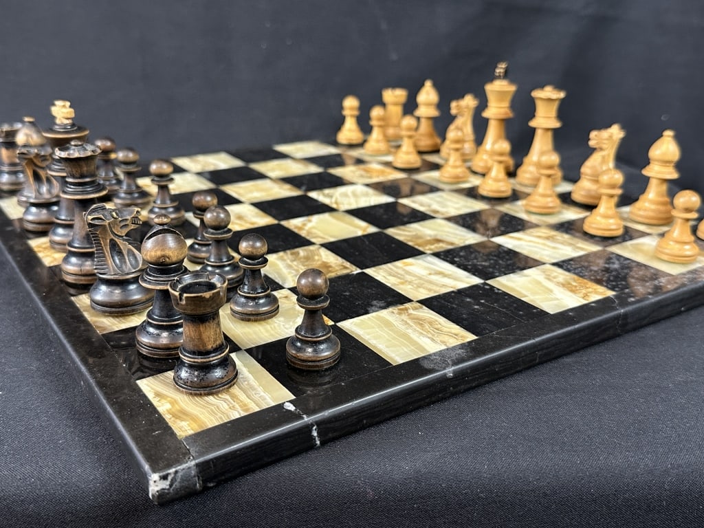 Black & Creme Marble Chess Set Board w/wooden pcs (1 of 9)