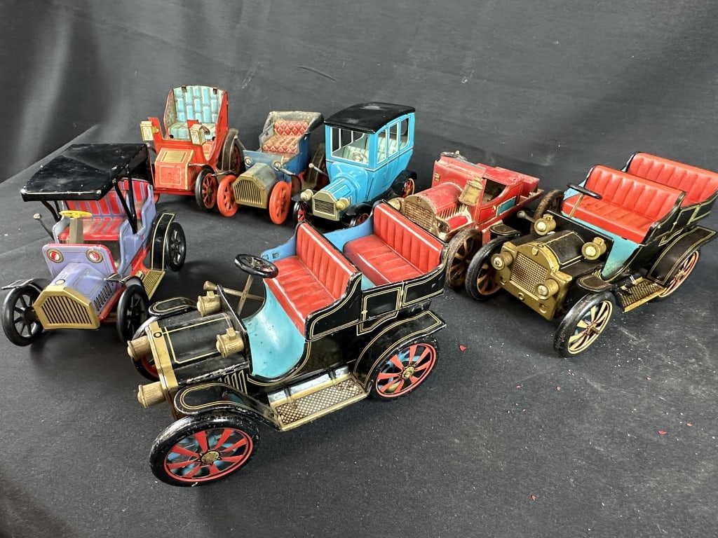 Lot of 7 Tin Litho Lever Action Cars Made in Japan: Lot of 7 Vintage Tin Litho Lever Action Cars c1950's Made in Japan Lever Action Tin Cars.