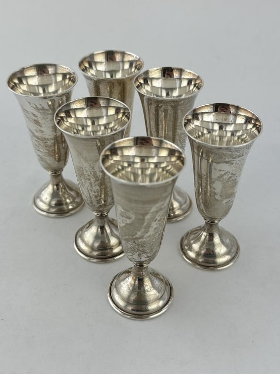 Set 6 Randahl 14 Sterling Silver Cordial Glasses: Set 6 Randahl 14 Sterling Silver Cordial Glasses Set of six elegant Sterling Silver cordial glasses made by Randahl. All stamped "Randahl 14". In 1911 Swedish immigrant Julius Randahl (1880 – 1972) 