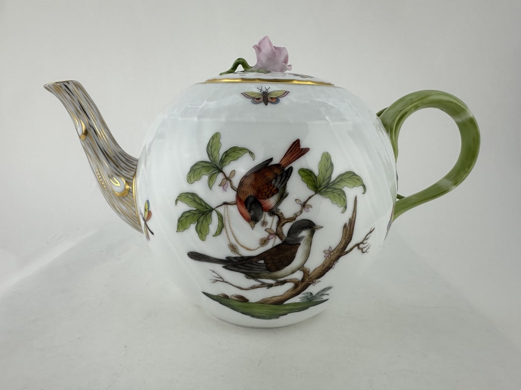Herend Rothschild Teapot Rose Finial 1603 RO: Herend Rothschild Teapot Rose Finial 1603 RO Handpainted porcelain teapot made by Herend of Hungary. In Rothschild pattern with birds and flying insects, lid has applied rose finial. Marked "1603 RO C