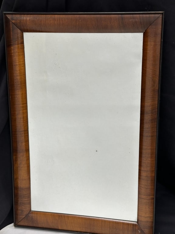 Antique Handosme Birch Wood Framed Mirror: Antique Handosme Birch Wood Framed Mirror Antique mirror in Birch wood framed with wonderful grain. Handsome. Measures: Site: 16-1/2" x 10" x 19-3/4" x 13-1/4".