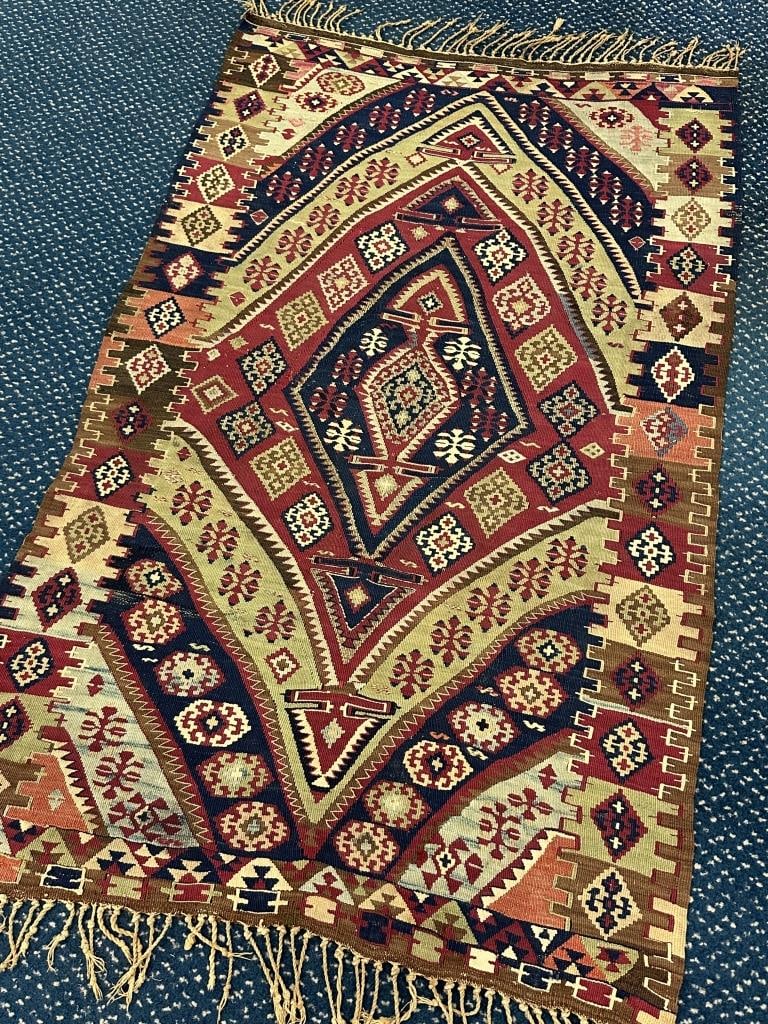 Turkish Kershir Kilim Rug w Gold Wrapped Threads: Turkish Kershir Kilim Rug w Gold Wrapped Threads Show stopping handmade antique Turkish Kershir Kilim Oriental bridal / wedding rug. Traditionally, the bride would weave several pieces to give to her 