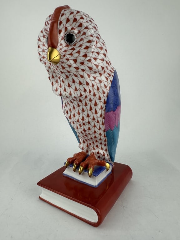 Herend Med. Book Owl 1 of 2 Red 5104: Herend Med. Book Owl 1 of 2 Red 5104 Handpainted Herend porcelain medium owl on books in red (VH) fishnet pattern with multi-color and 24k gold accents. Made by Herend of Hungary. Marked "5104 252". M