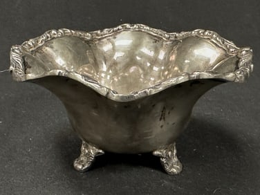 Sterling Footed Embossed Rim Ruffled Bowl 7.285 Tr