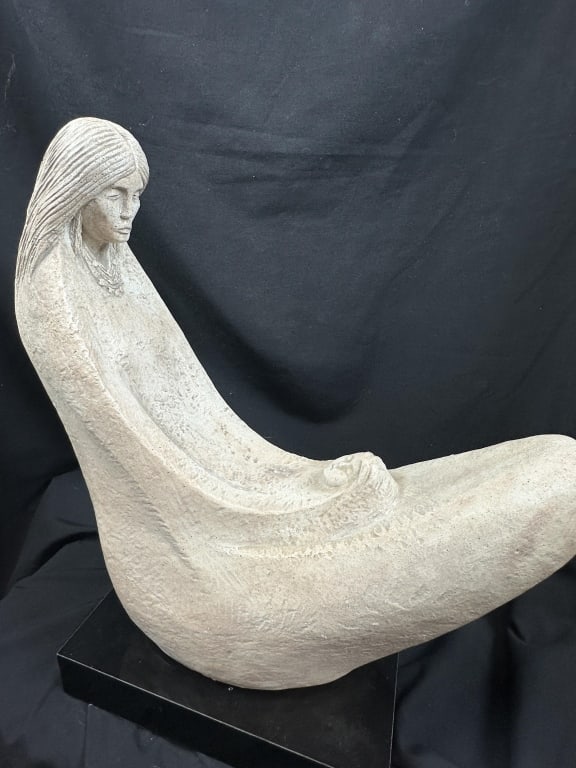 1980 Austin Productions Sculpture Roughly 25