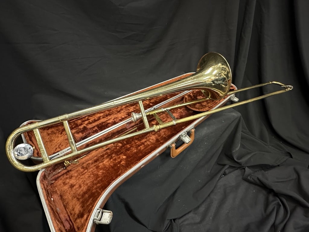 Olds Ambassador Trombone Made in USA w/ LDE Case (1 of 12)