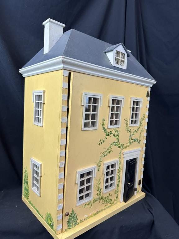 Gloria Vanderbilt Dollhouse & Enchanted Miniatures (1 of 20)