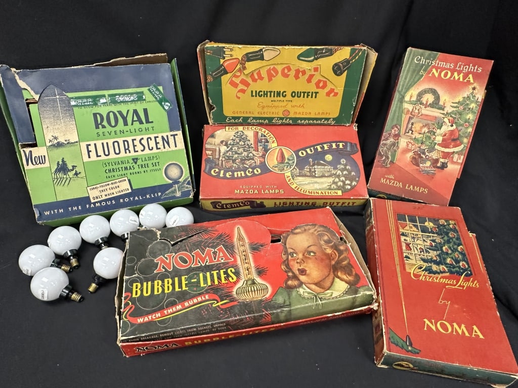 Vintage Christmas Light Boxes w/GE Mazda Lamps (1 of 20)