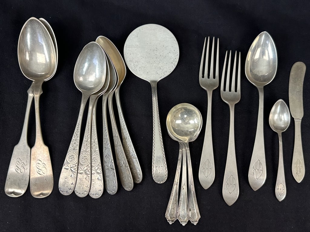 17 Assorted Sterling Flatware Pcs. 19.995 t oz (1 of 14)