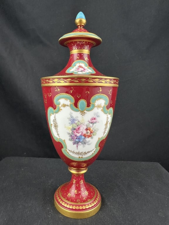Royal Crown Derby Porcelain Urn Vase w/ Top (1 of 14)